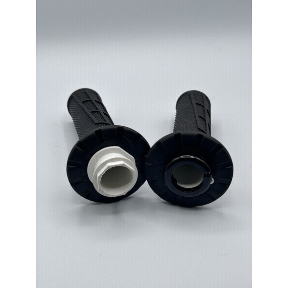 ODI MX V2 Lock-On Half Waffle Grips Black - Picture 1 of 10